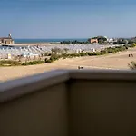 Delfino 3*