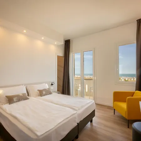 Delfino Отель Каорле